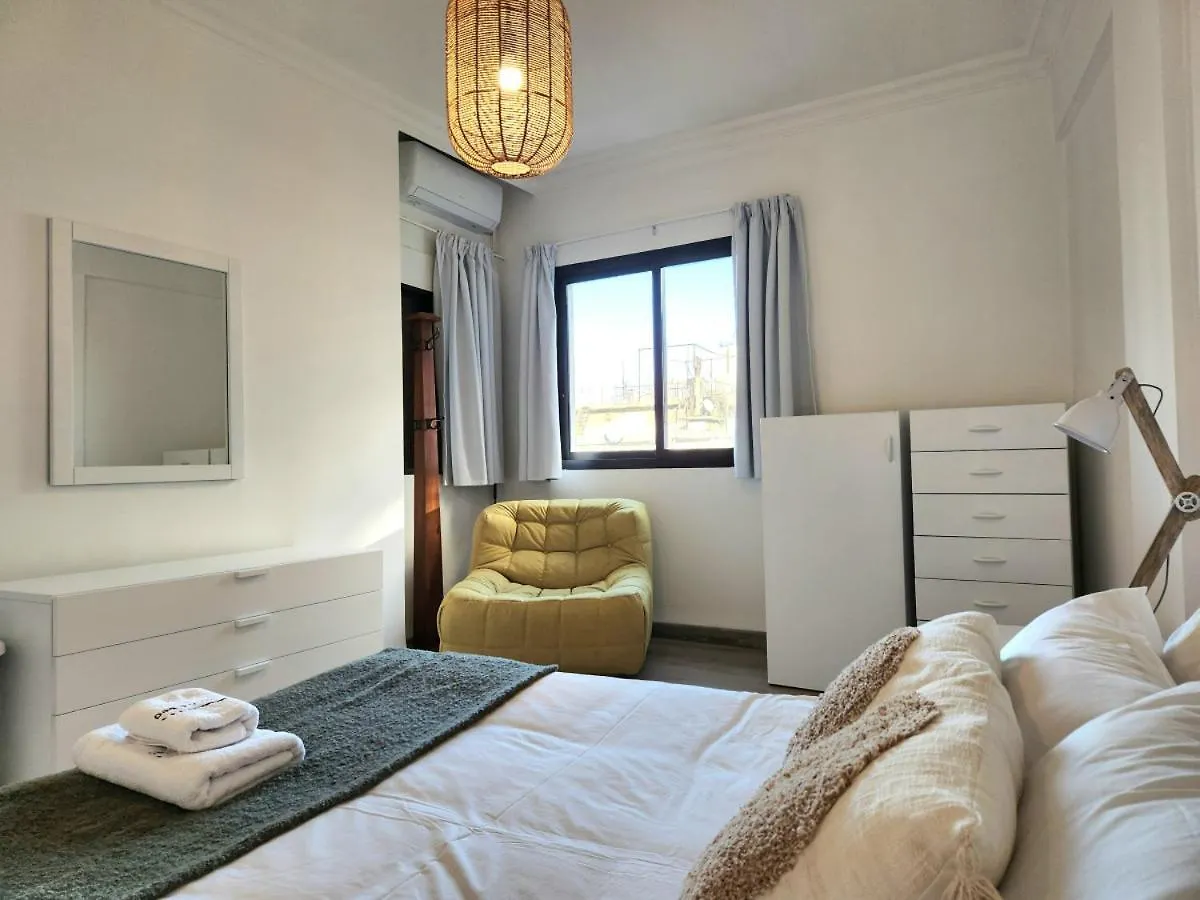 ביירות Chill 2Br Haven Gemmayze דירה