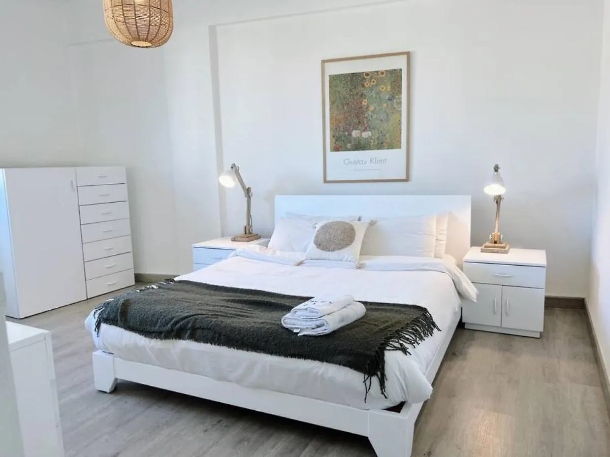 Chill 2Br Haven Gemmayze بيروت